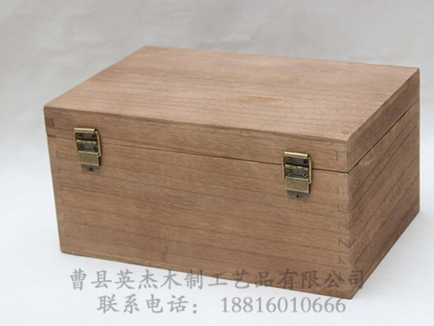 點擊查看詳細信息<br>標題：復古松木盒 閱讀次數(shù)：963