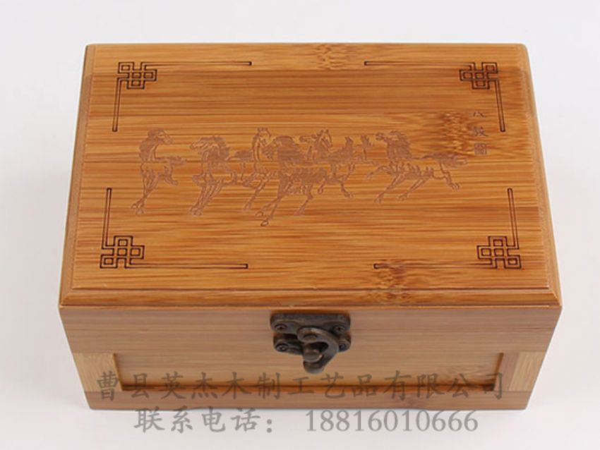 點擊查看詳細信息<br>標題：高檔竹木盒 閱讀次數(shù)：946