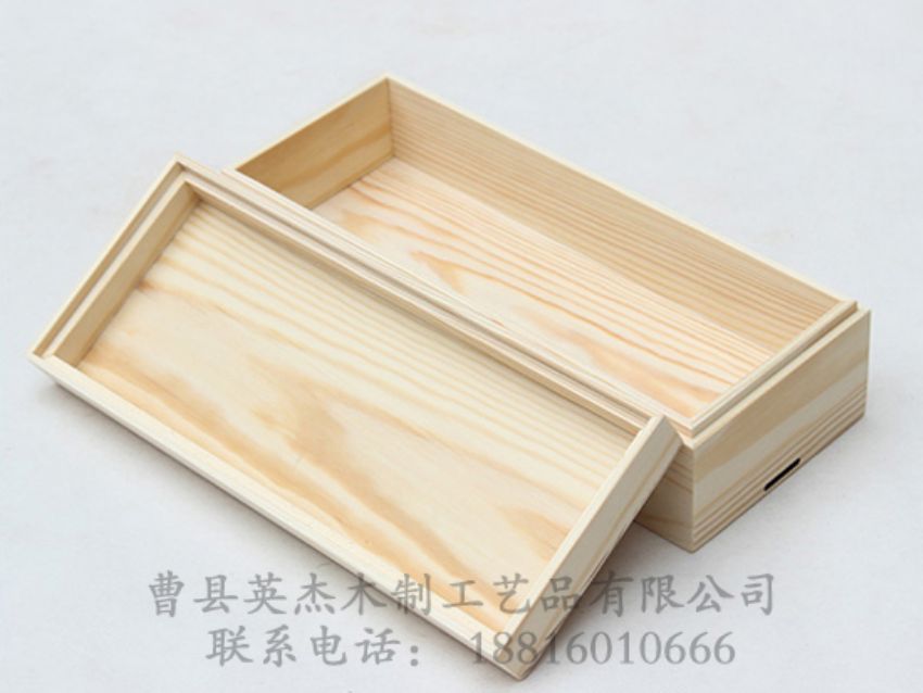 點擊查看詳細信息<br>標題：松木禮品盒可用繩子捆蝴蝶結(jié) 閱讀次數(shù)：927