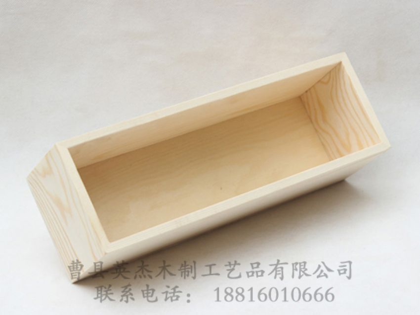 點(diǎn)擊查看詳細(xì)信息<br>標(biāo)題：松木原木色儲物盒 閱讀次數(shù)：1108