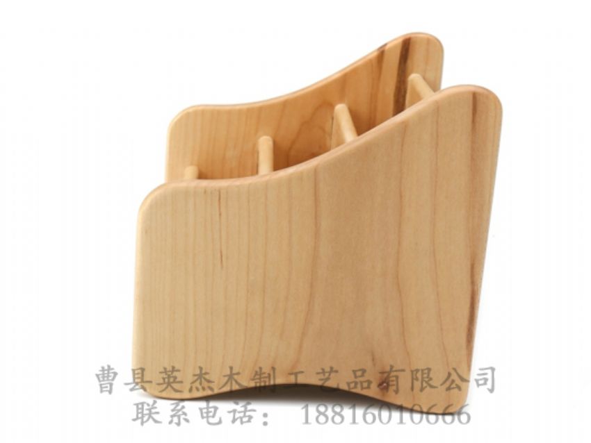 點擊查看詳細信息<br>標(biāo)題：櫻桃木遙控機器木盒 閱讀次數(shù)：958