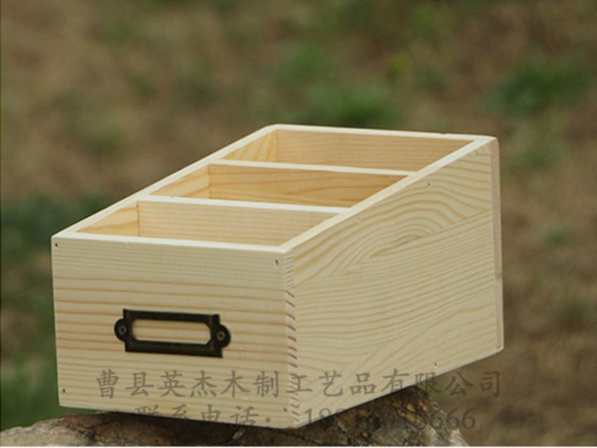 點(diǎn)擊查看詳細(xì)信息<br>標(biāo)題：出口3格儲(chǔ)物盒 閱讀次數(shù)：1049