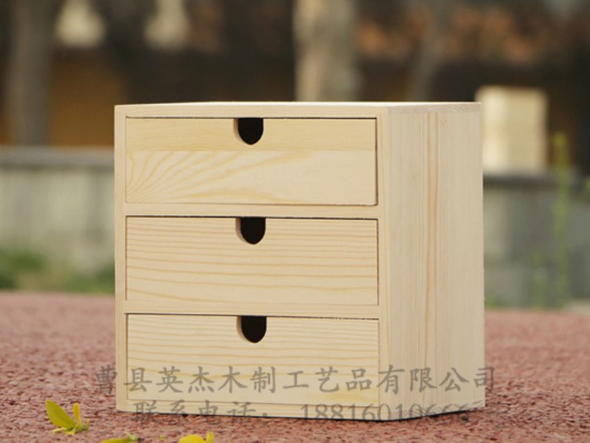 點(diǎn)擊查看詳細(xì)信息<br>標(biāo)題：松木3斗櫥子 閱讀次數(shù)：1063