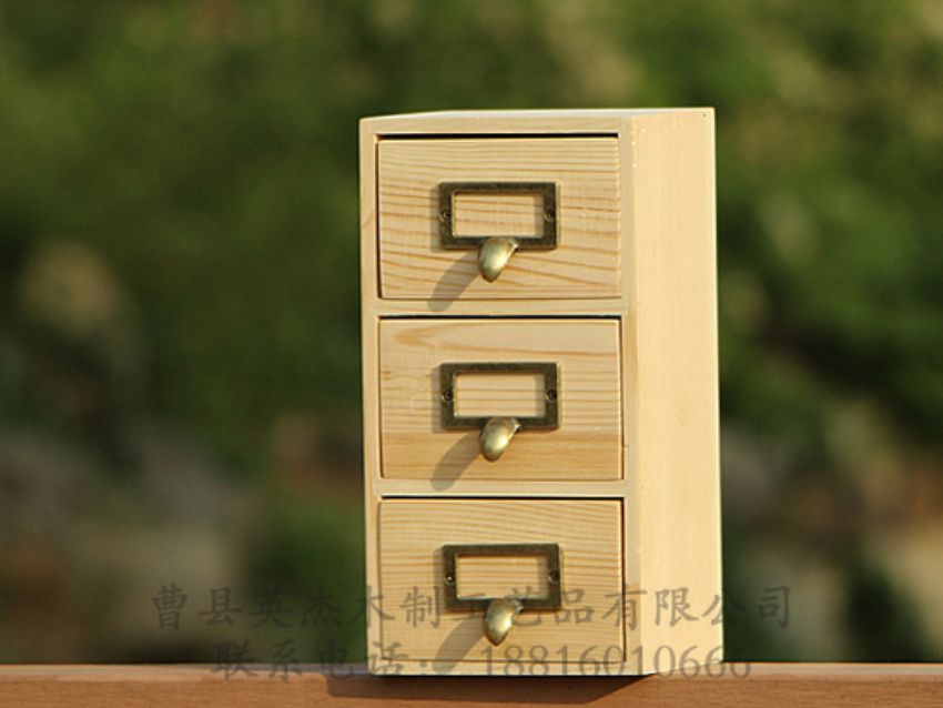 點(diǎn)擊查看詳細(xì)信息<br>標(biāo)題：松木3斗櫥子 閱讀次數(shù)：1209