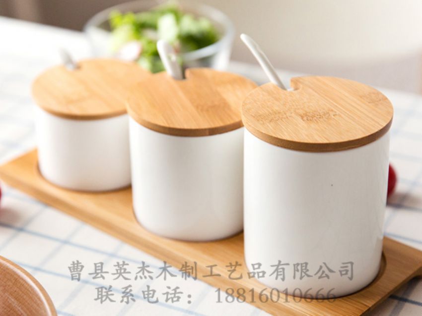 點(diǎn)擊查看詳細(xì)信息<br>標(biāo)題：竹木調(diào)味盒木蓋 閱讀次數(shù)：1239