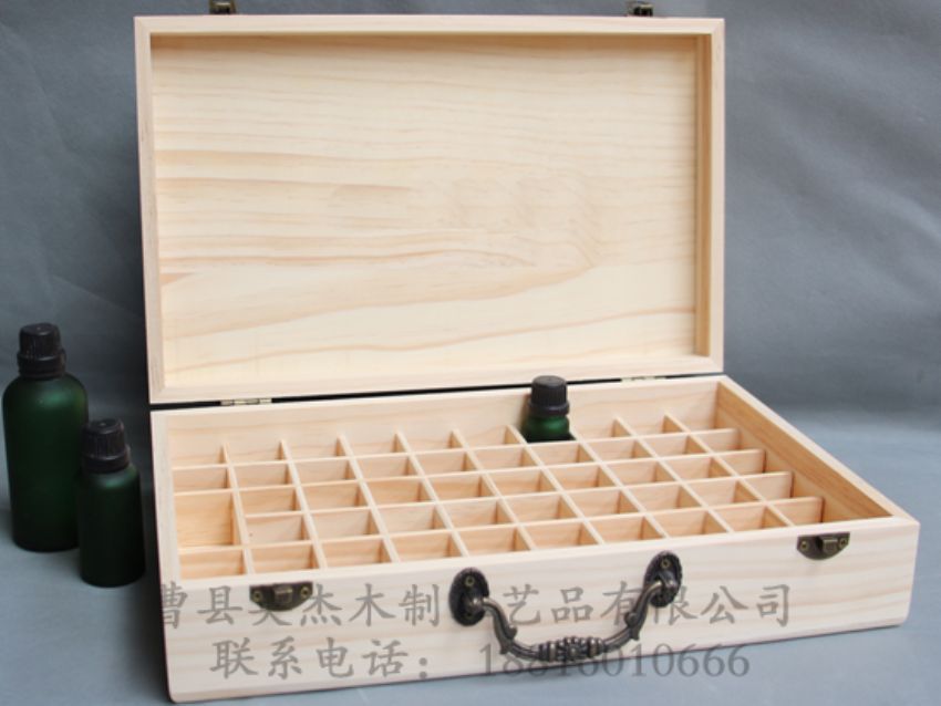 點擊查看詳細信息<br>標題：竹木精油木盒 閱讀次數(shù)：901