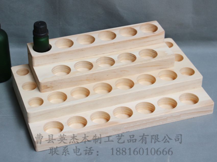 點擊查看詳細信息<br>標題：竹木精油木盒 閱讀次數(shù)：1002