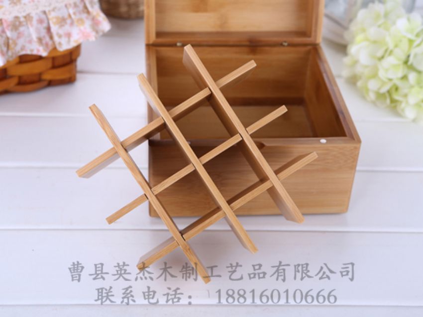 點擊查看詳細信息<br>標題：竹木精油木盒 閱讀次數(shù)：1122
