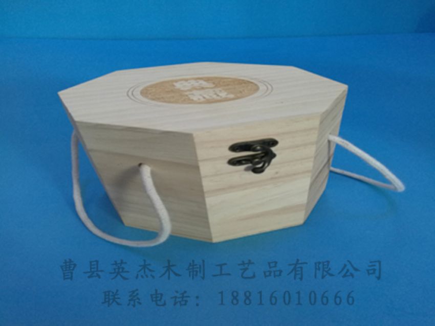 點擊查看詳細(xì)信息<br>標(biāo)題：竹木茶葉盒 閱讀次數(shù)：942
