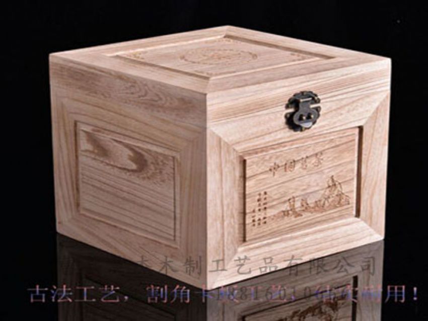 點(diǎn)擊查看詳細(xì)信息<br>標(biāo)題：竹木茶葉盒 閱讀次數(shù)：1087