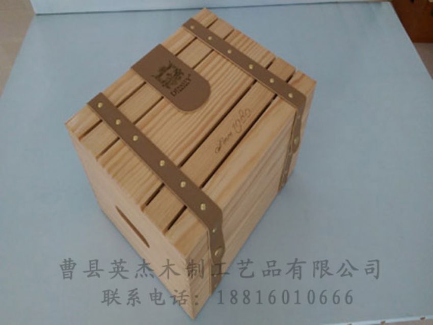 點(diǎn)擊查看詳細(xì)信息<br>標(biāo)題：木制紅酒盒 閱讀次數(shù)：792
