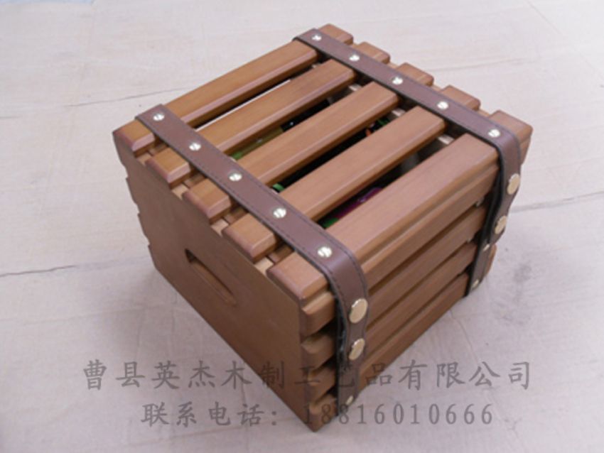 點(diǎn)擊查看詳細(xì)信息<br>標(biāo)題：木制紅酒盒 閱讀次數(shù)：1423