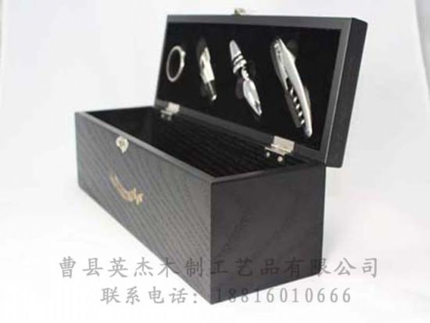 點(diǎn)擊查看詳細(xì)信息<br>標(biāo)題：木制紅酒盒 閱讀次數(shù)：1478