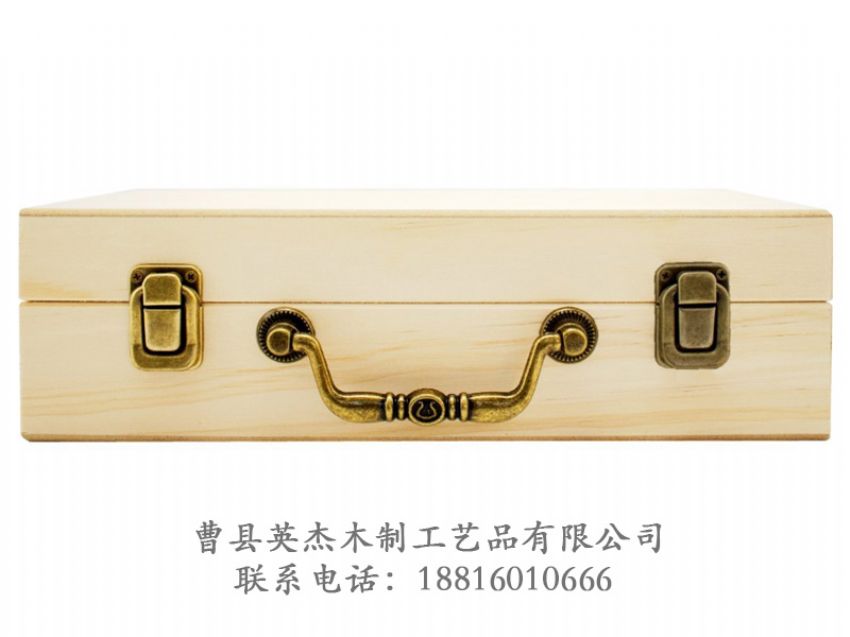 點擊查看詳細信息<br>標題：木制精油盒 閱讀次數(shù)：778