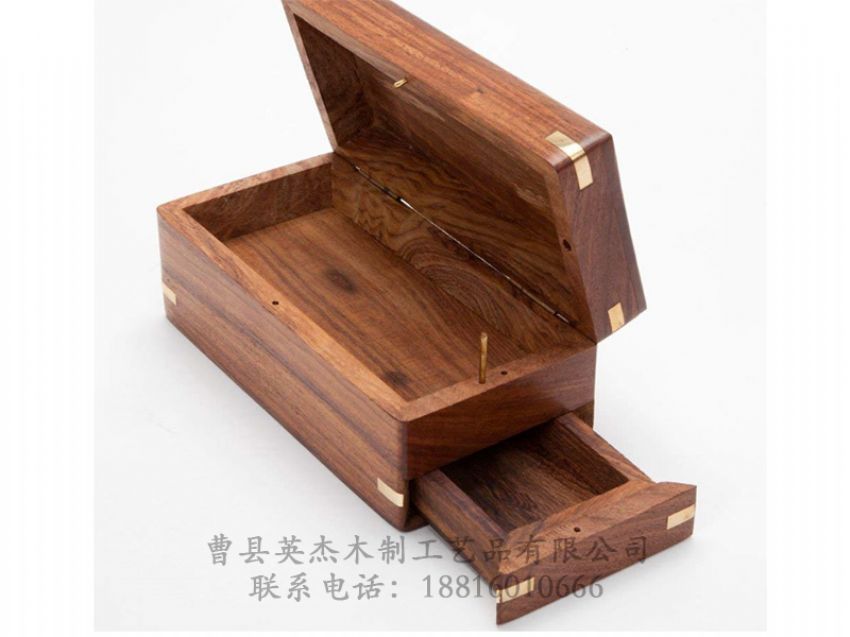 點(diǎn)擊查看詳細(xì)信息<br>標(biāo)題：木制收納盒 首飾盒 閱讀次數(shù)：811